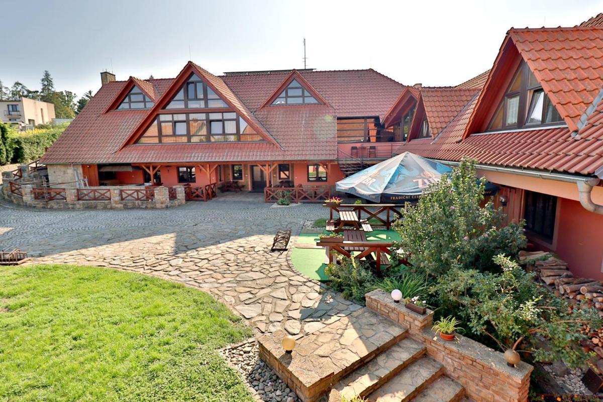 Bezměrovský Dvůr Hotel Kroměříž